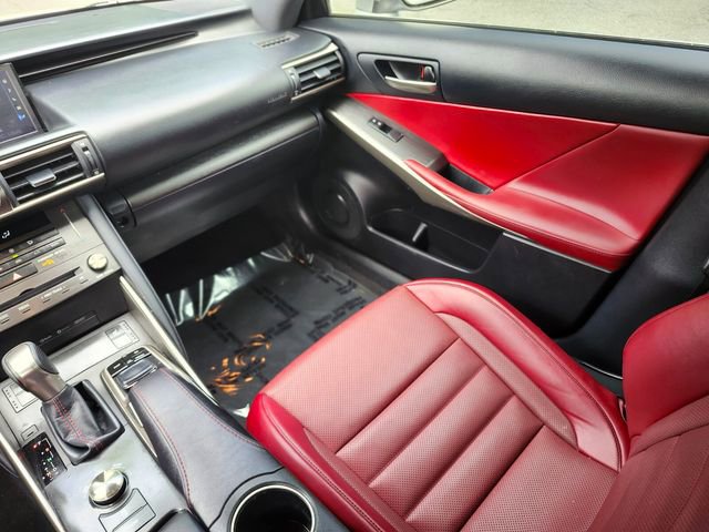 Used 2019 Lexus IS 300 AWD image 15