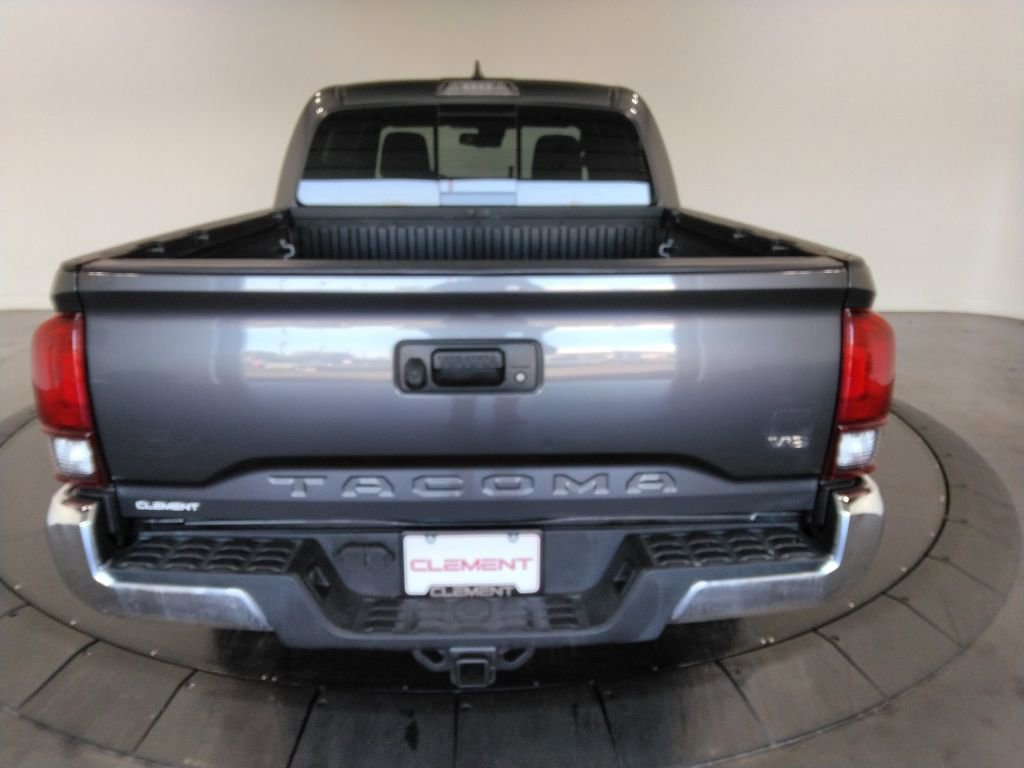 Used 2018 Toyota Tacoma TRD Off-Road image 7