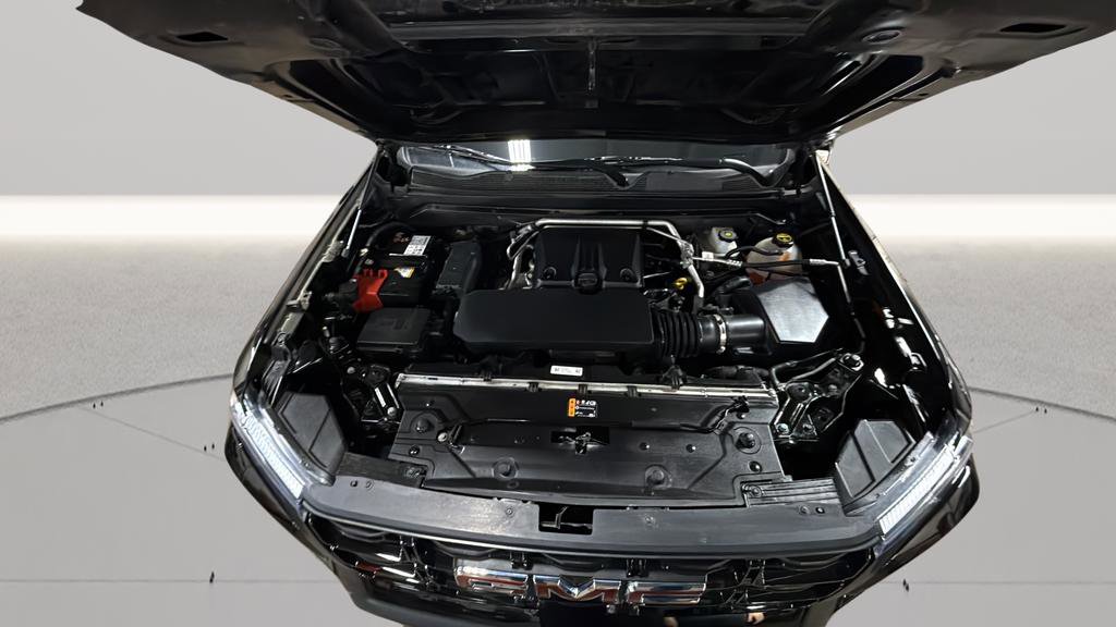 Used 2024 GMC Canyon Elevation w/ Convenience Package image 31