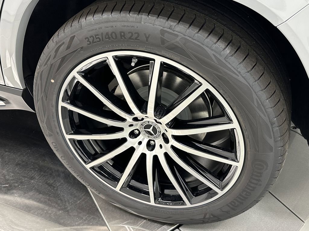 New 2026 Mercedes-Benz GLS 580 4MATIC image 24
