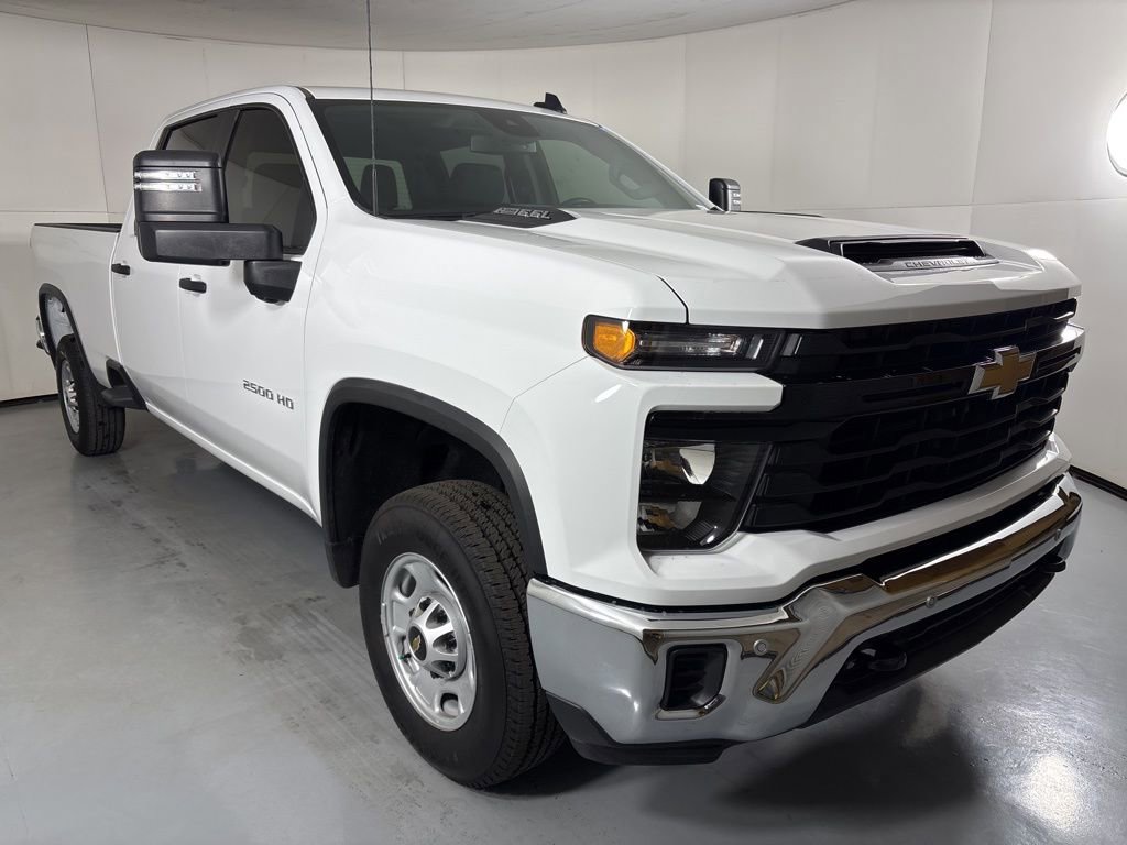 Used 2025 Chevrolet Silverado 2500 W/T w/ WT/CX Safety Package image 2