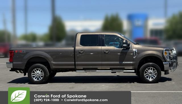 Used 2017 Ford F350 Lariat w/ Lariat Value Package AWD/4WD image 10