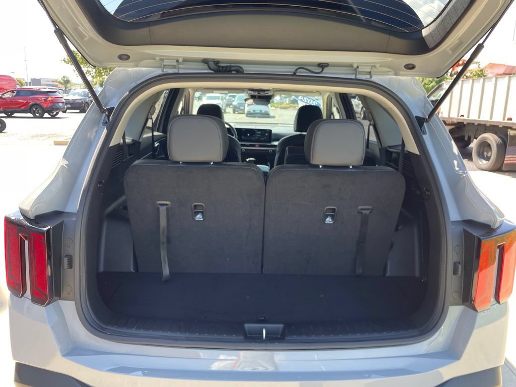Used 2024 Kia Sorento S w/ Panoramic Sunroof Package AWD/4WD image 15