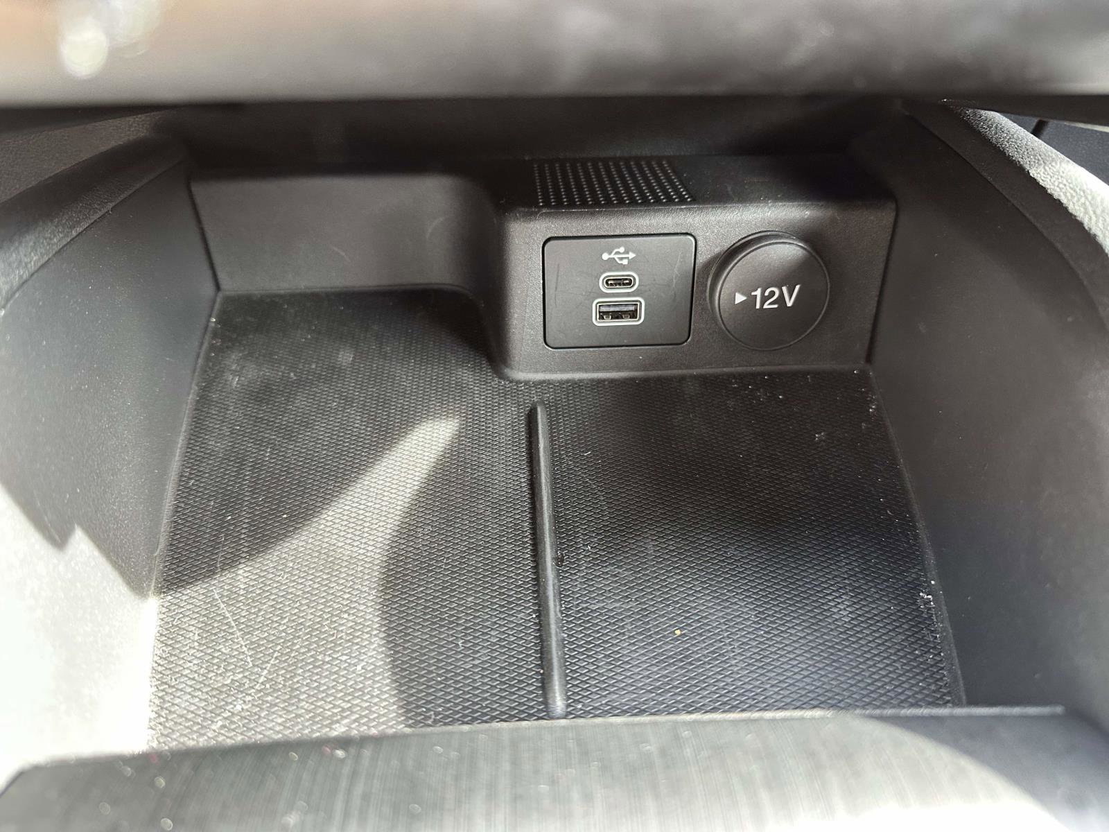 Used 2025 Ford Escape Active w/ Cold Weather Package FWD image 26