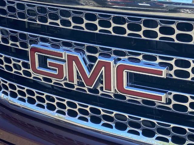 Used 2013 GMC Sierra 2500 Denali w/ Suspension Package, Off-Road image 23