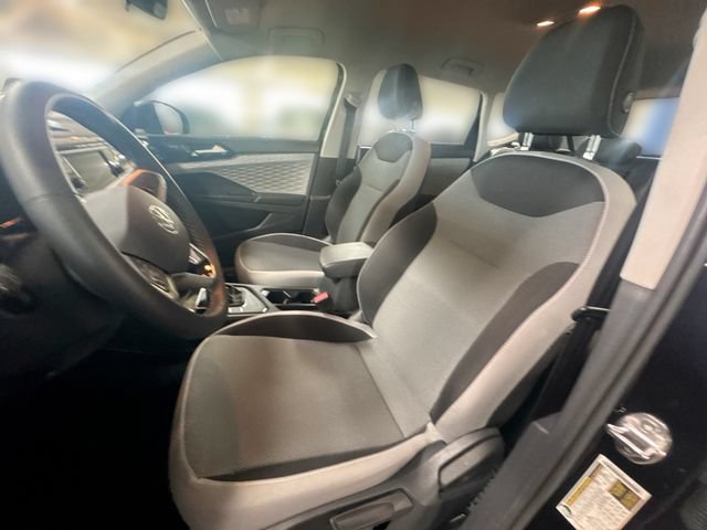 Certified 2023 Volkswagen Taos S FWD image 14