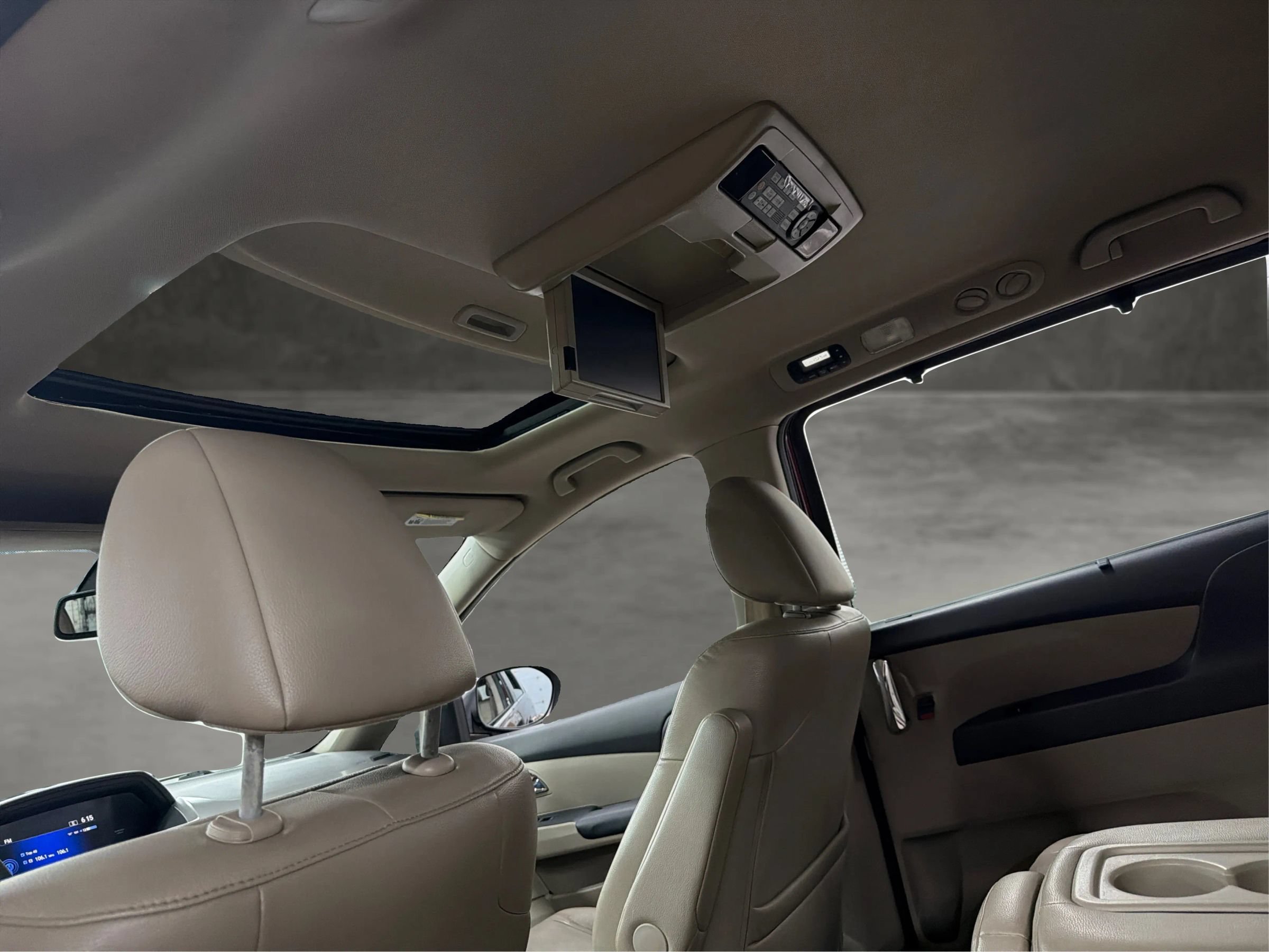 Used 2017 Honda Odyssey EX-L image 36