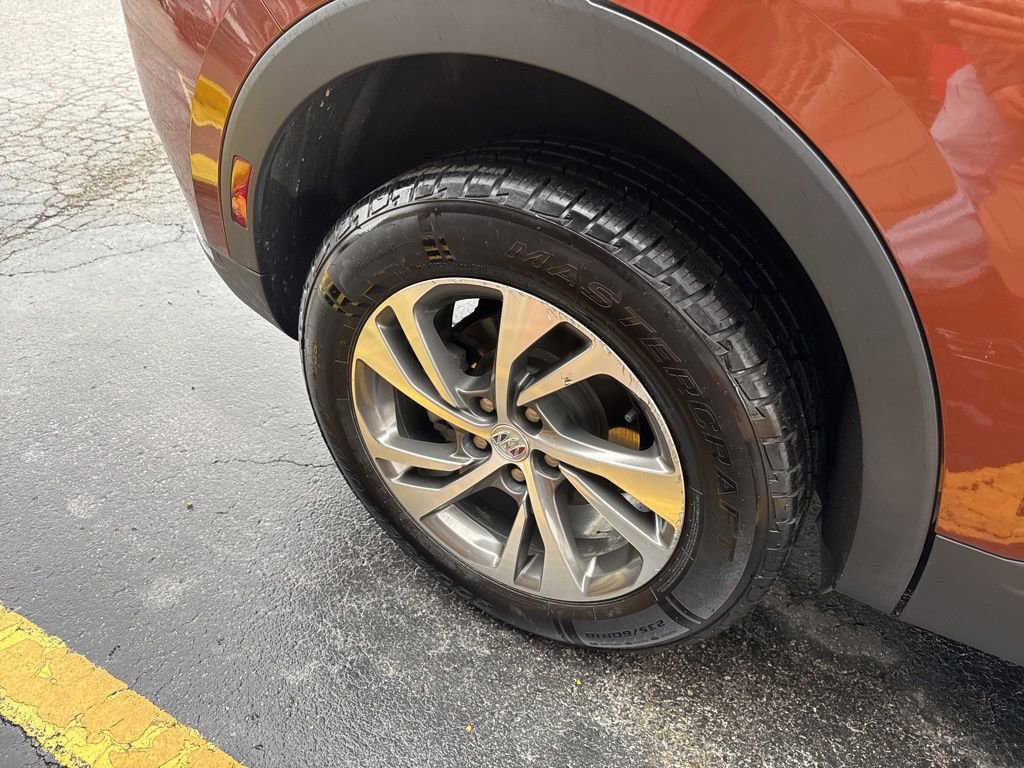 Used 2022 Buick Envision Essence w/ Safety Package image 19