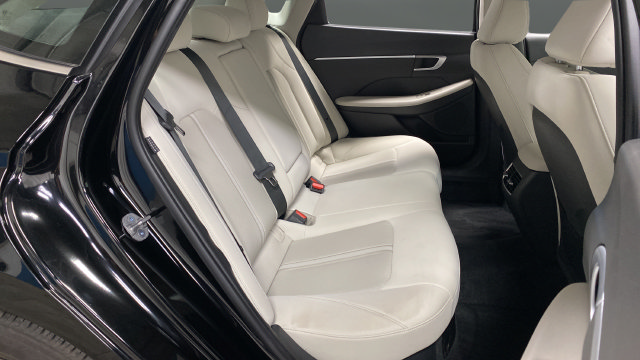 Certified 2025 Hyundai Sonata SEL FWD image 26