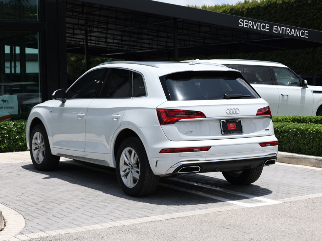 Used 2024 Audi Q5 2.0T Premium w/ Convenience Package AWD/4WD image 5