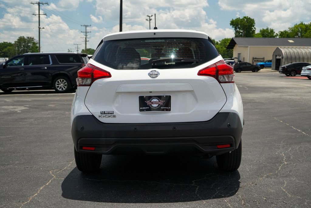 Used 2020 Nissan Kicks S FWD image 18
