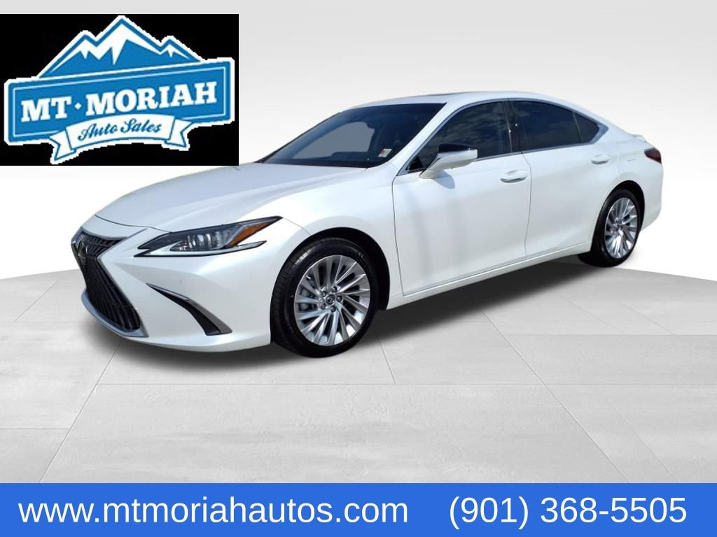 Used 2024 Lexus ES 300h w/ Luxury Package