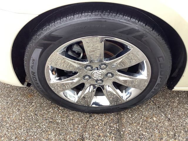 Used 2013 Buick LaCrosse Premium w/ Entertainment Package FWD image 38