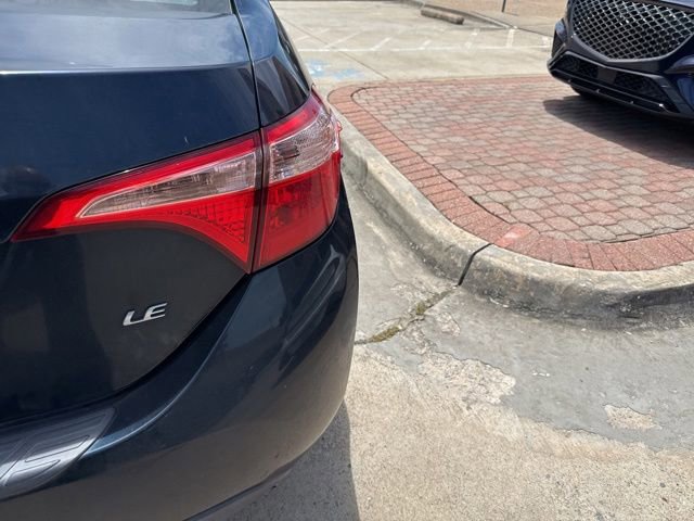 Used 2019 Toyota Corolla LE w/ Carpet Mat Package (TMS) FWD image 8
