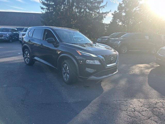 Used 2021 Nissan Rogue SV AWD/4WD image 2