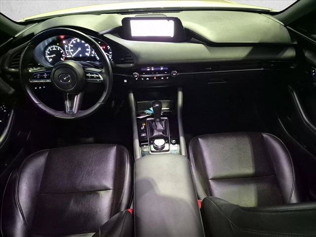 Used 2019 MAZDA MAZDA3 Hatchback w/ Preferred Package FWD image 17