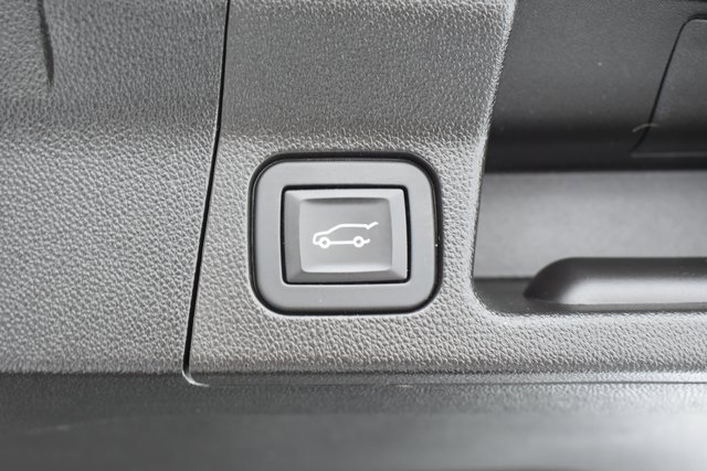 Used 2018 GMC Acadia SLT w/ LPO, Black Accent Package image 39