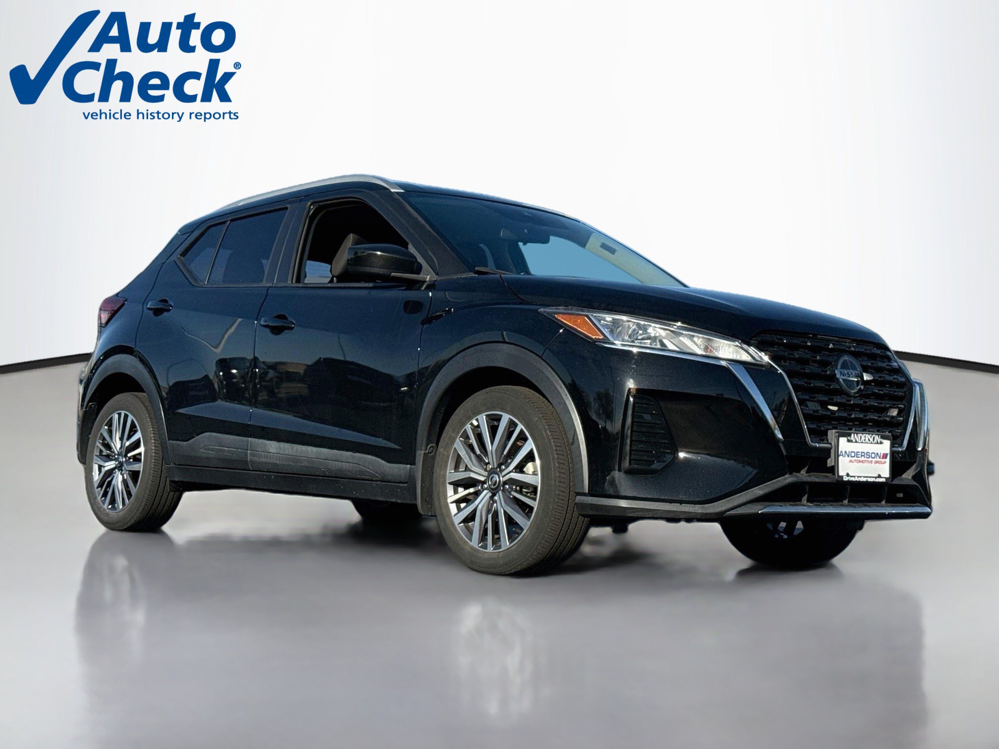 Used 2021 Nissan Kicks SV