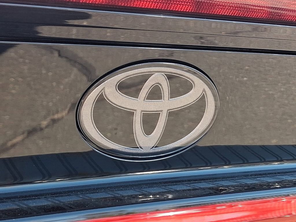 Used 2024 Toyota Prius Limited w/ Limited Premium Package image 31