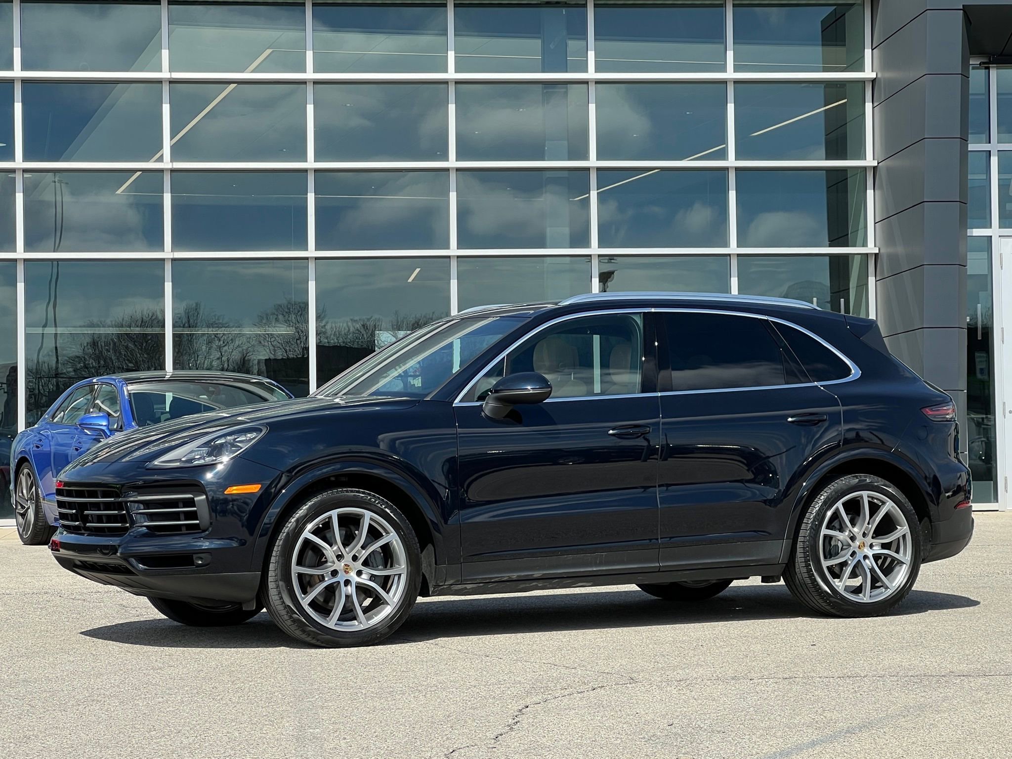 Used 2021 Porsche Cayenne S image 11