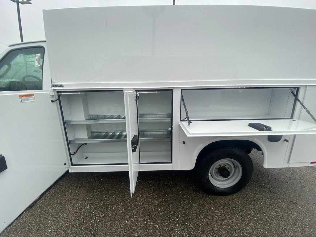 New 2026 Ford E-350 and Econoline 350 Super Duty w/ Power Equipment Group RWD image 10