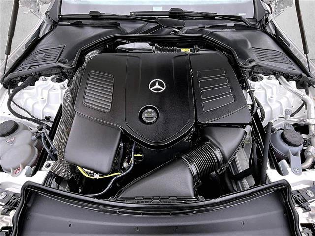 Used 2025 Mercedes-Benz C 300 Sedan image 11