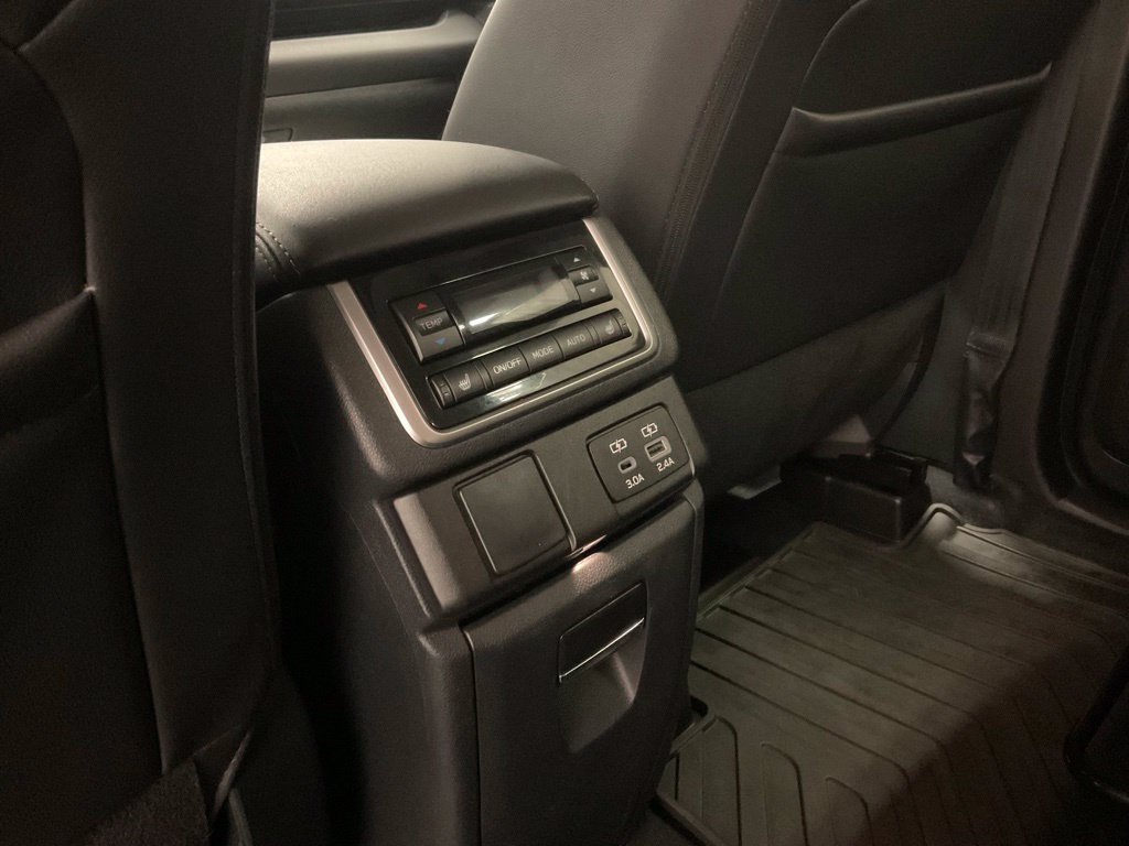 Used 2023 Subaru Ascent Limited w/ Technology Package AWD/4WD image 25