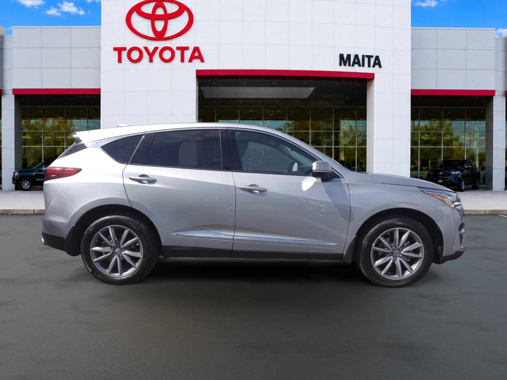 Used 2019 Acura RDX w/ Technology Package FWD image 3