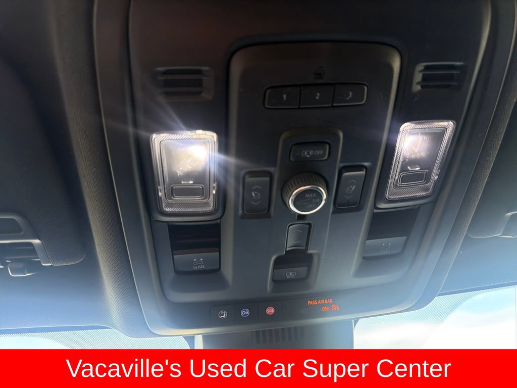 Used 2024 Chevrolet Tahoe High Country AWD/4WD image 21