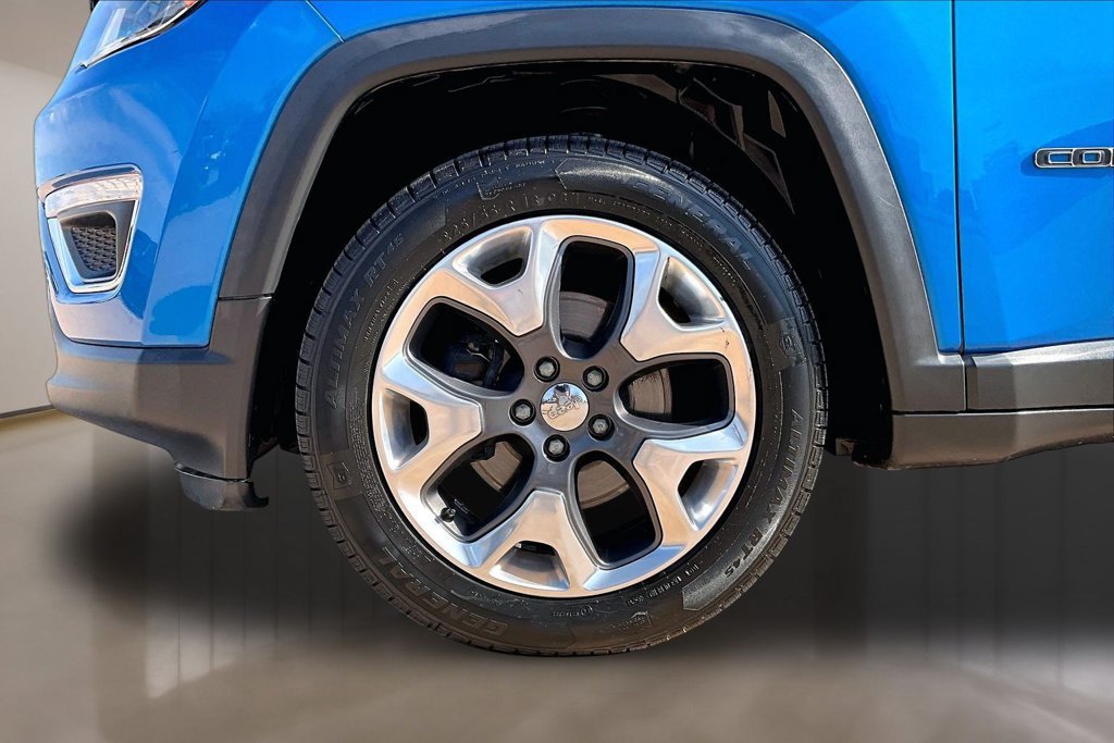 Used 2018 Jeep Compass Limited w/ Navigation Group FWD image 8