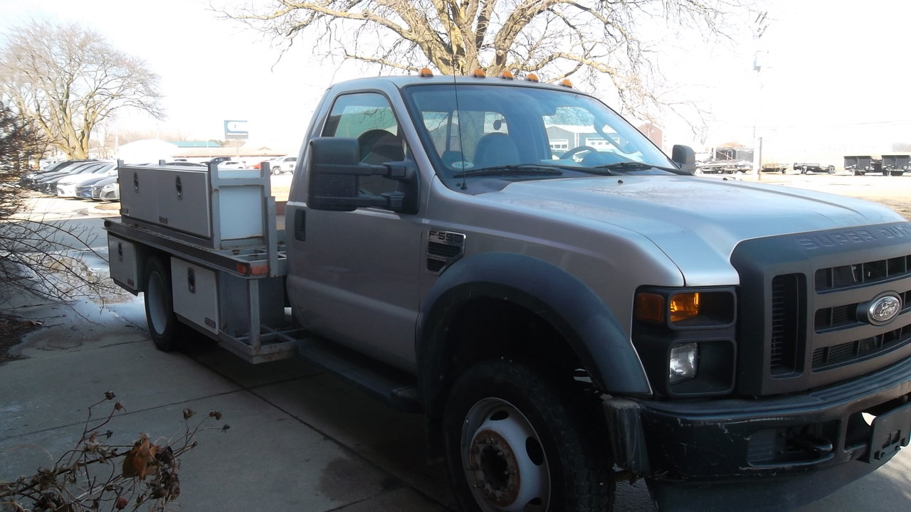 Used 2010 Ford F550 2WD Regular Cab Super Duty image 3