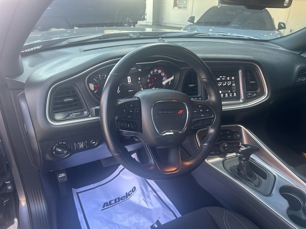 Used 2021 Dodge Challenger SXT w/ Blacktop Package image 9