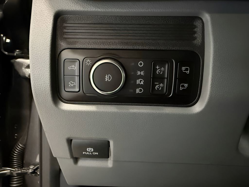New 2026 Ford F250 XLT w/ XLT Premium Package image 20