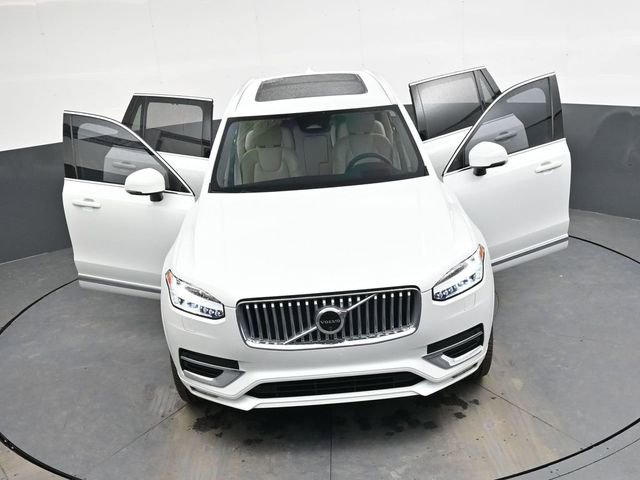 Used 2024 Volvo XC90 B6 Ultimate w/ Protection Package Premier image 43