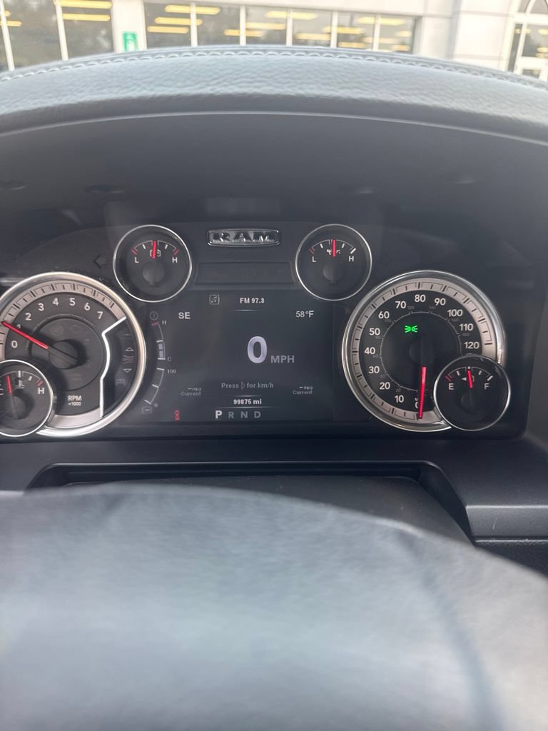 Used 2014 RAM 1500 Laramie w/ Convenience Group AWD/4WD image 9