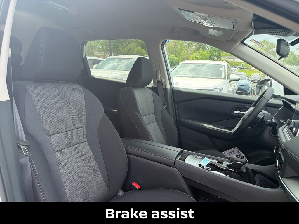 New 2026 Nissan Rogue SV FWD image 36