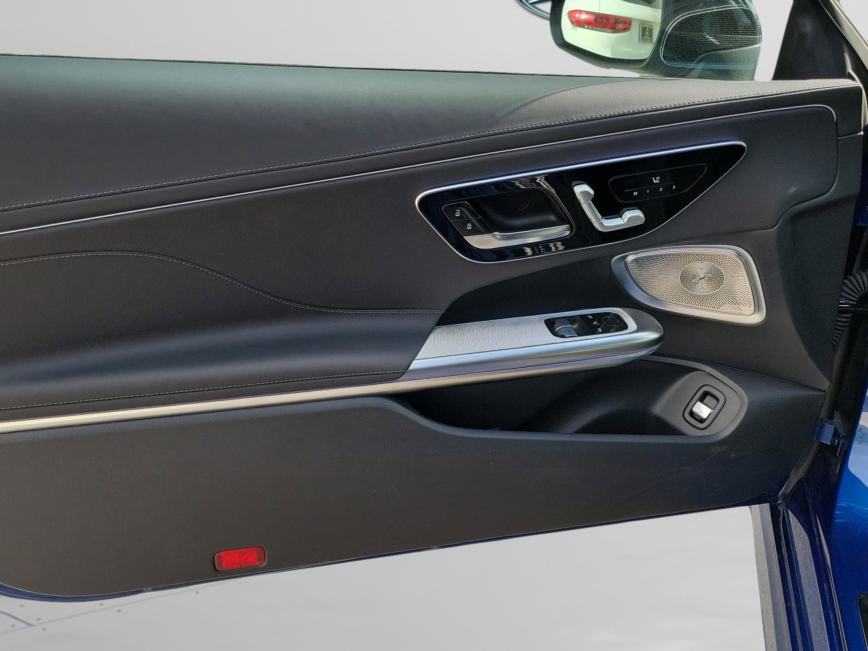 New 2025 Mercedes-Benz CLE 300 4MATIC Coupe image 11