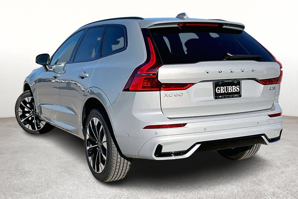 New 2026 Volvo XC60 B5 Plus w/ Climate Package AWD/4WD image 4