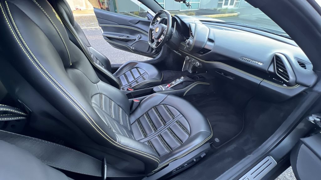 Certified 2019 Ferrari 488 GTB RWD image 29