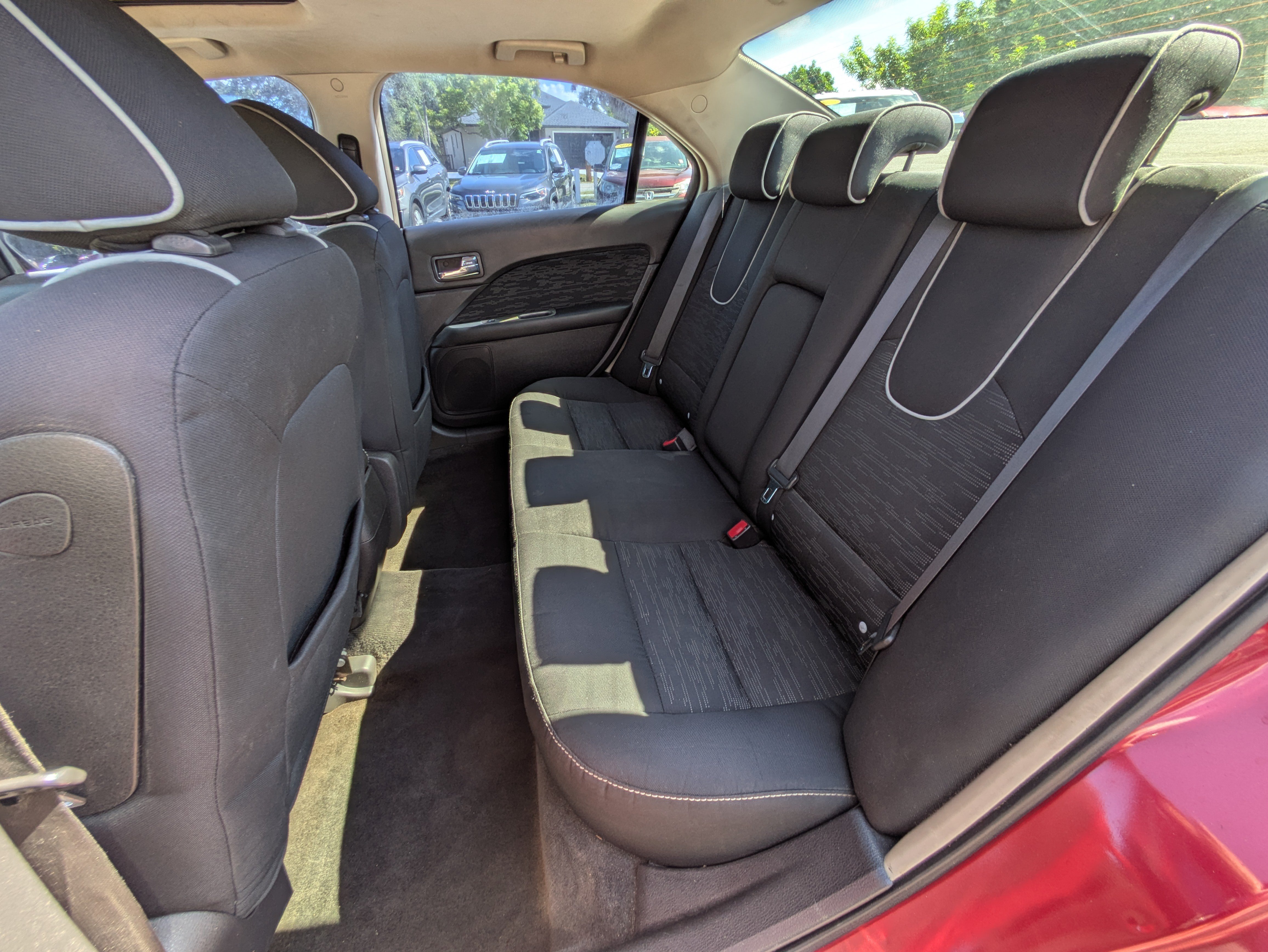 Used 2010 Ford Fusion SE FWD image 13