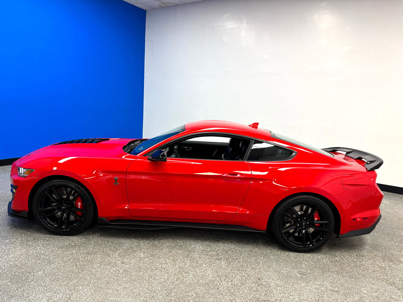 Used 2022 Ford Mustang Shelby GT500 w/ Technology Package image 5