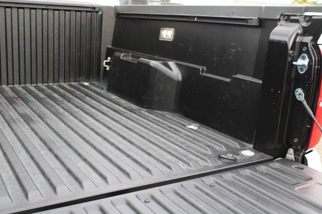 Used 2025 Toyota Tacoma TRD Sport image 11
