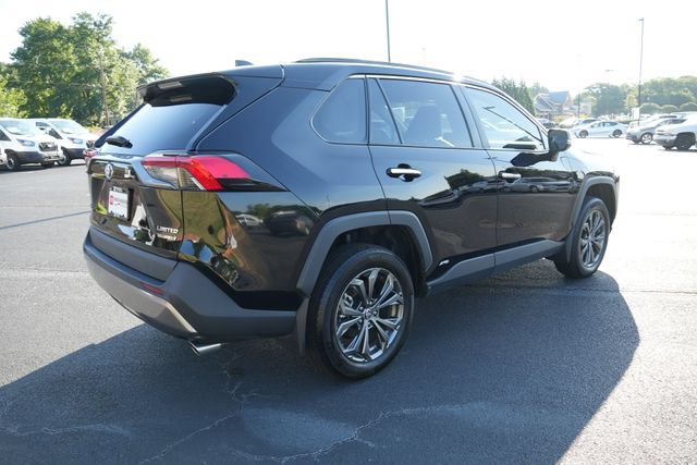 Used 2024 Toyota RAV4 Limited w/ Advanced Technology Package AWD/4WD image 8