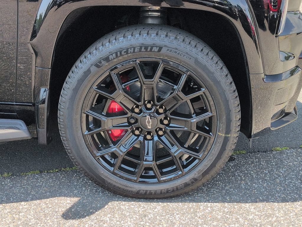 New 2026 Chevrolet Silverado EV 4x4 Crew Cab image 24