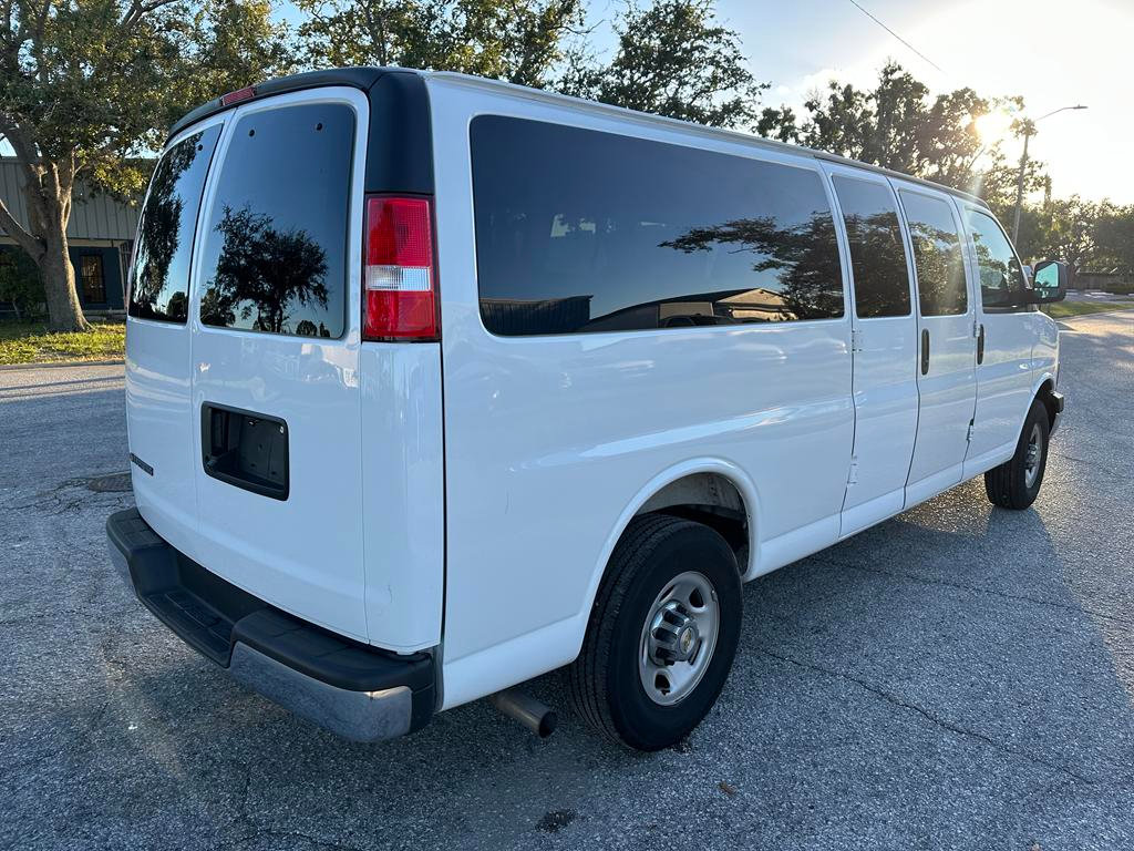 Used 2025 Chevrolet Express 3500 LT w/ LT Preferred Equipment Group image 3