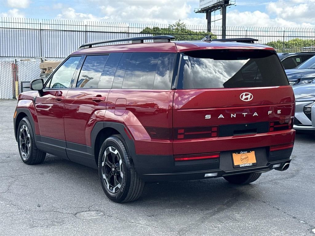 Used 2025 Hyundai Santa Fe SEL AWD/4WD image 5
