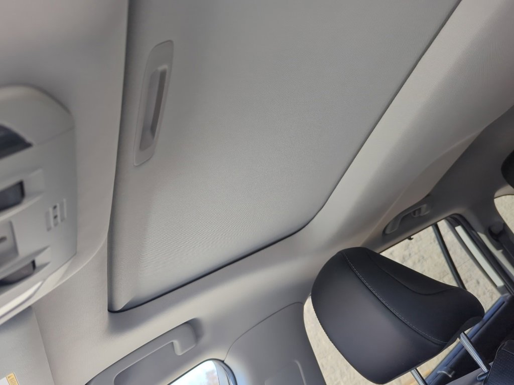 Used 2021 Toyota Highlander Limited image 17