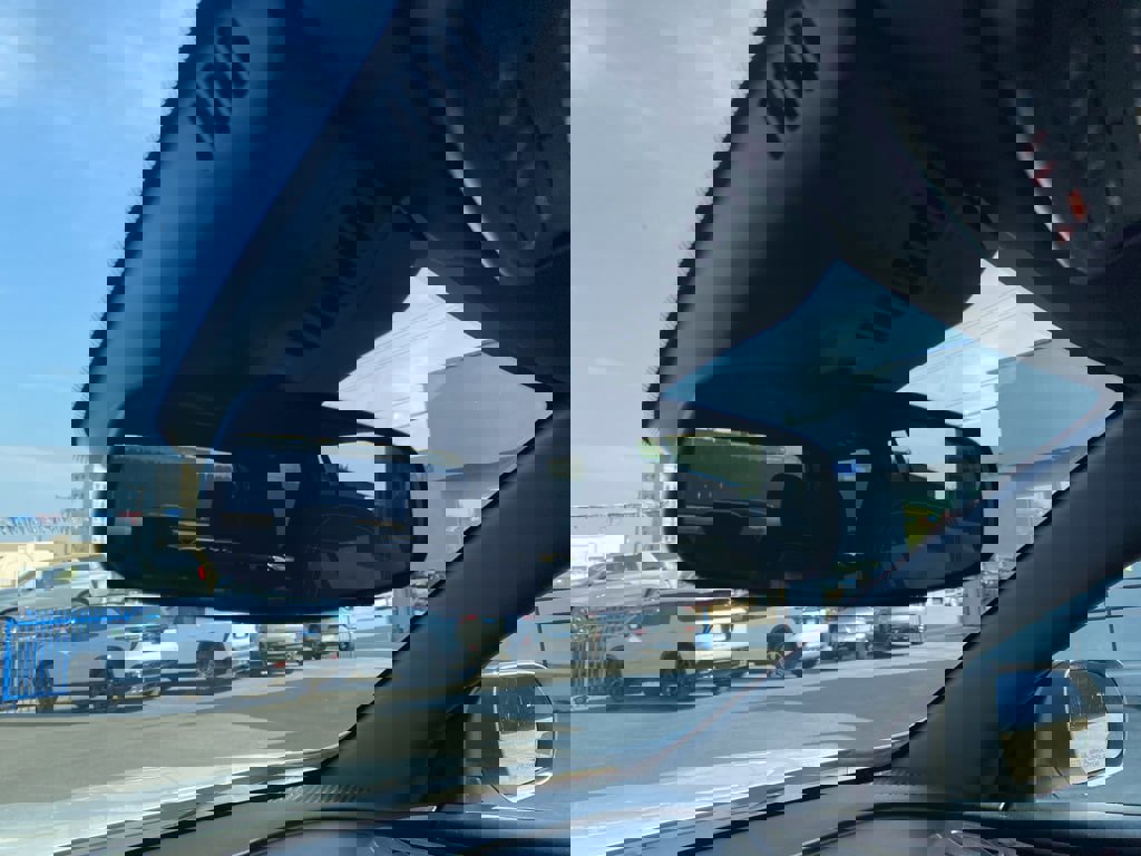 Used 2025 Chevrolet Traverse LT image 38