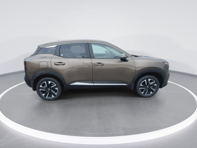 Certified 2025 Nissan Kicks SV w/ SV Premium Package AWD/4WD image 10