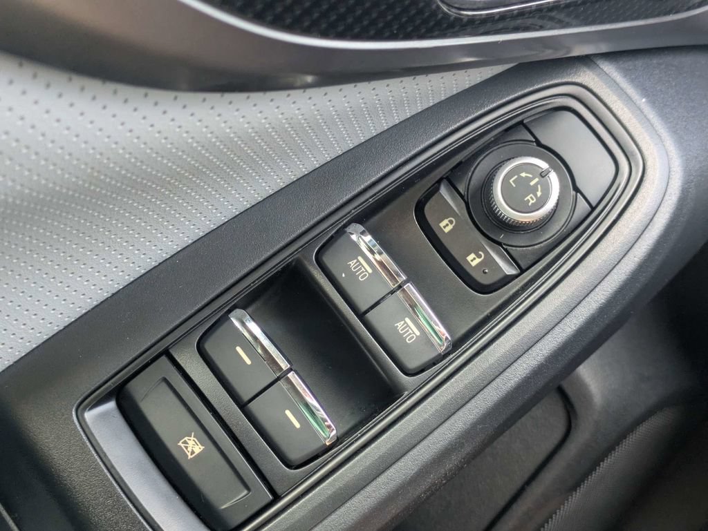 Used 2018 Subaru Crosstrek 2.0i Limited AWD/4WD image 24